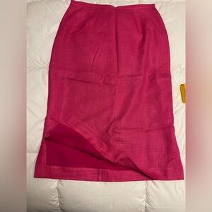 Elegant Pink Women's Skirt